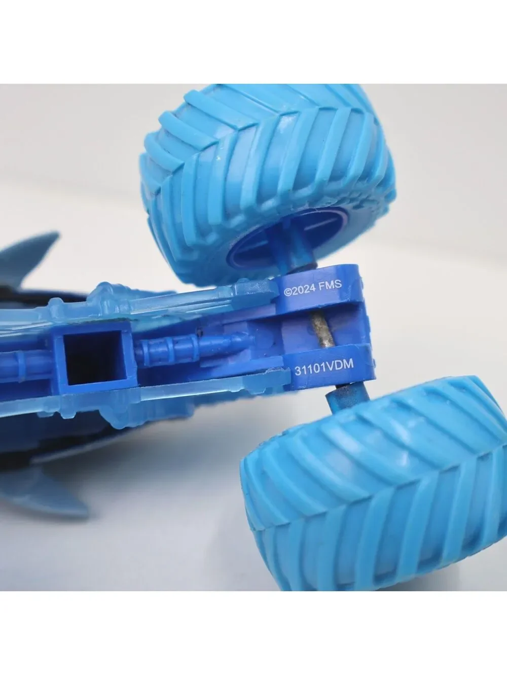 Hot Wheels Monster Trucks Diecast Toy Set - Shark and Dragon 2023-2024